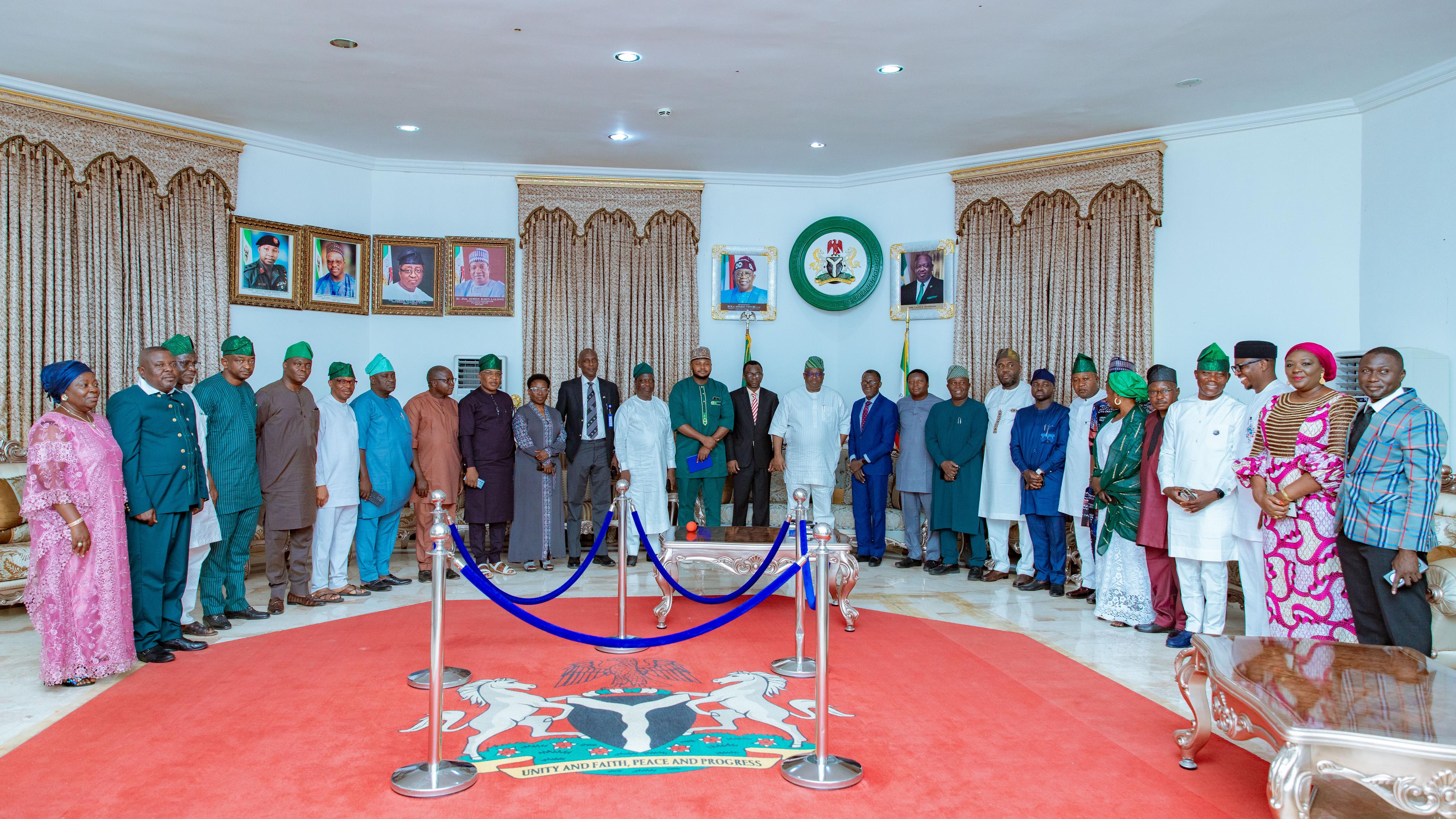 A cross section of the International IDEA team and the Governor's cabinet members. 