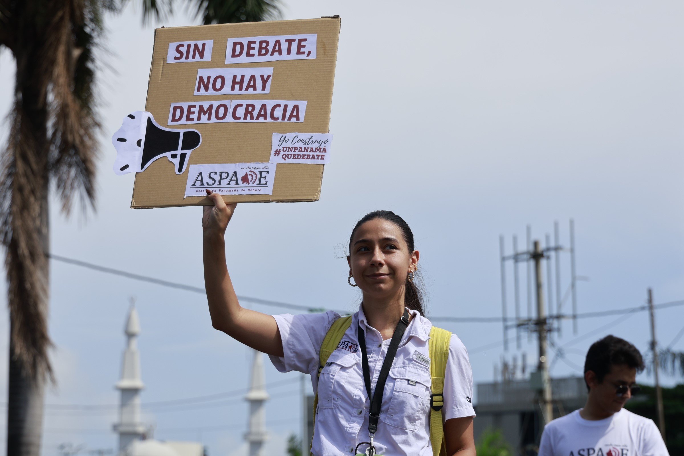 Gran Desfile por la Democracia, Daniela Noriega de la Asociación Panameña de Debate (ASPADE)