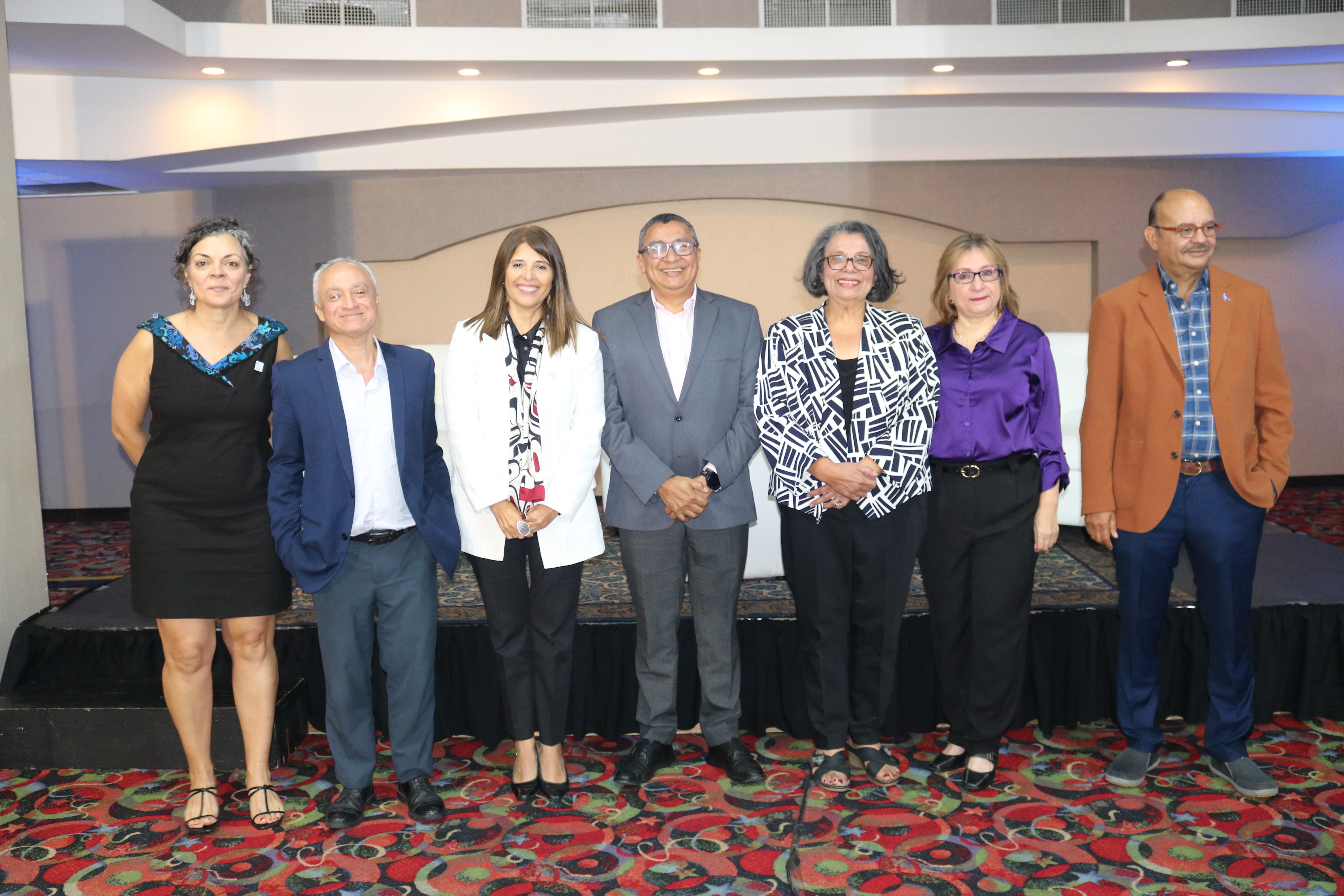 El panel contó con los aportes de: Marcela Ríos Tobar; Carlos Hernández, director ejecutivo de ASJ; Julieta Castellanos Ruiz, académica y socióloga hondureña; Manfredo Marroquín, director ejecutivo de Acción Ciudadana Guatemala y Thelma Mejía, periodista hondureña y fundadora del Foro Ciudadano y del Comité por la Libertad de Expresión.