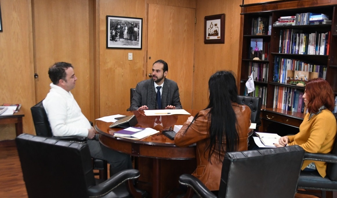 Miguel Angel Lara Otaola, Head of Programme for the Mexico and Central America Office, International IDEA meeting with Yuri Beltrán Miranda, Councillor of Mexico City's Electoral Institute.