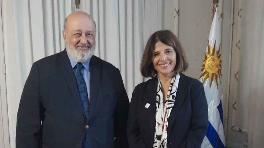 Wilfredo Penco, presidente de la Corte Electoral de Uruguay y Marcela Ríos, directora de IDEA Internacional para América Latina y el Caribe. Crédito de la imagen: IDEA Internacional/Katherine Batista