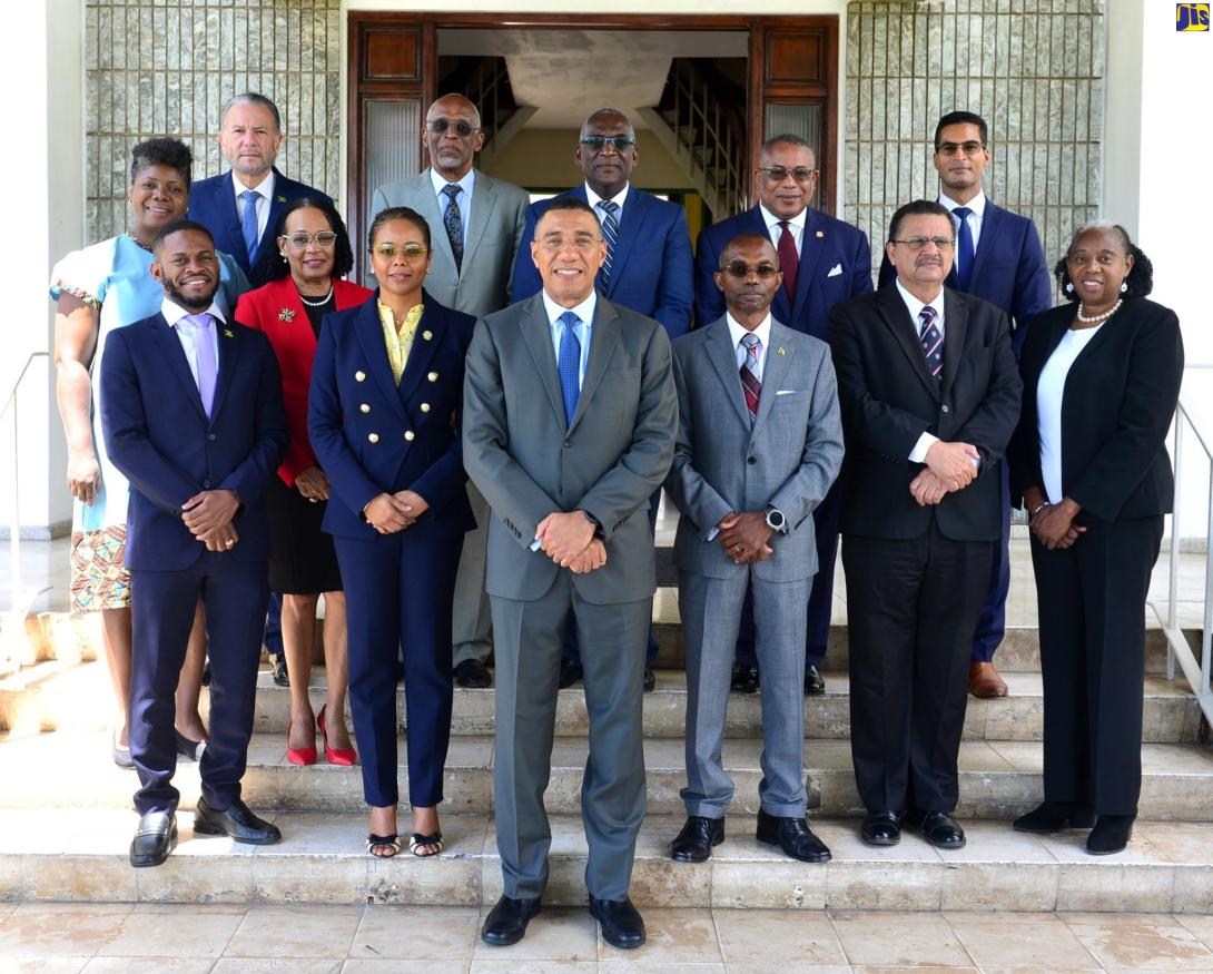 Constitutional Reform Committee with Prime Minister Andrew Holness. Photo by Jamaica Information Service.